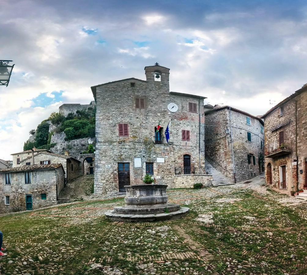 La Casa del susino Villa Castiglione dʼOrcia Exterior foto